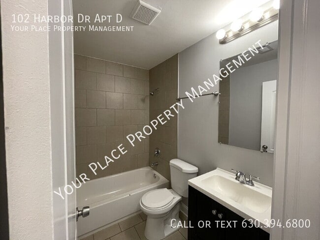 Building Photo - 102 Harbor Dr