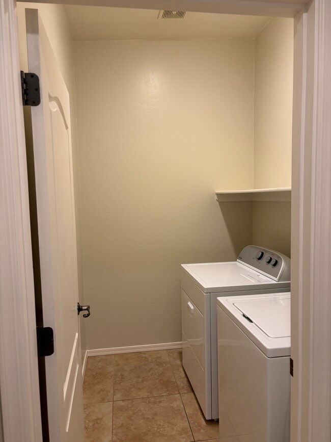 Building Photo - 4154 N Fortune Loop