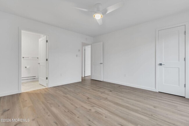 Building Photo - 42 Lexington Ct