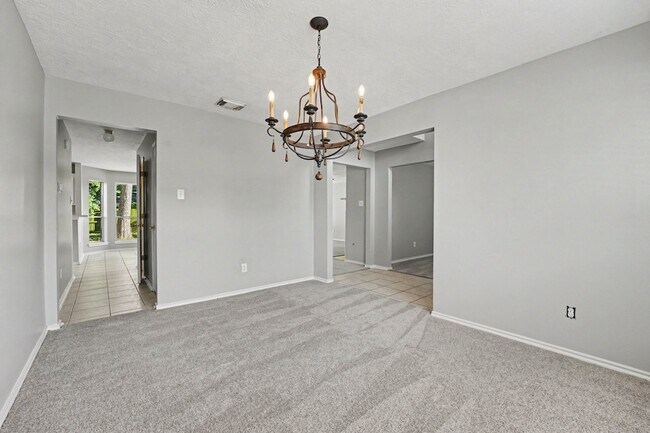 Building Photo - 5402 Timbers Quail Dr
