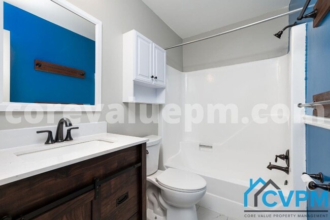 Building Photo - 1623 Fendall Ct