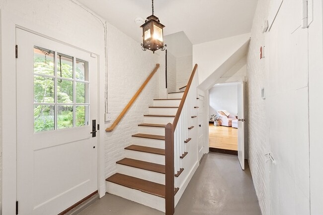 Building Photo - 229 Fairhaven Hill Rd