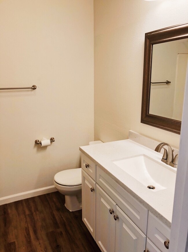 Building Photo - 3 Bed, 2.5 Bath Two-Story Home in Rancho Penasquitos!