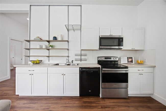 Building Photo - 2214 Stevens St