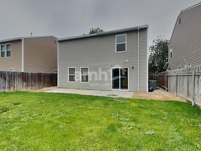 Building Photo - 6651 S Acacia Ave