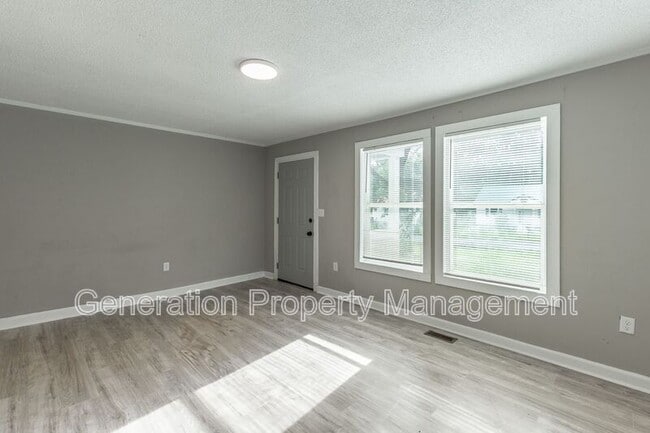 Building Photo - 177 Vero Beach St