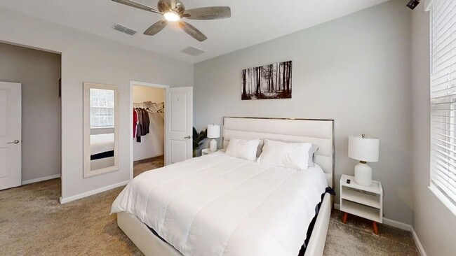 Building Photo - Charming 3BR Townhome in Championsgate