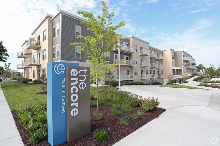 Primary Photo - Encore Apartments