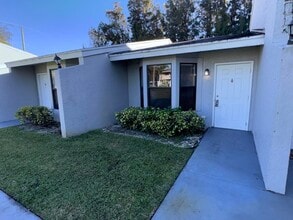 Building Photo - 4110 Maine St