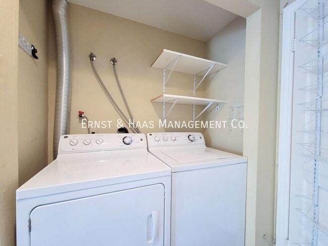 Building Photo - 5101 Tortuga Dr