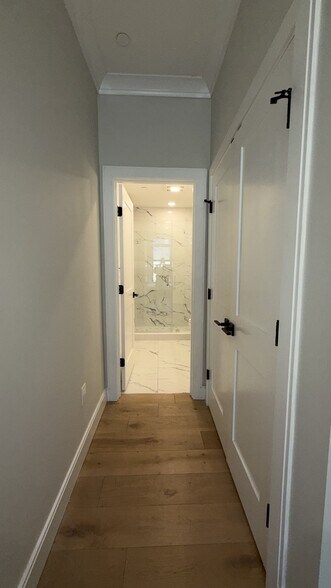 Building Photo - 3 Adamson St