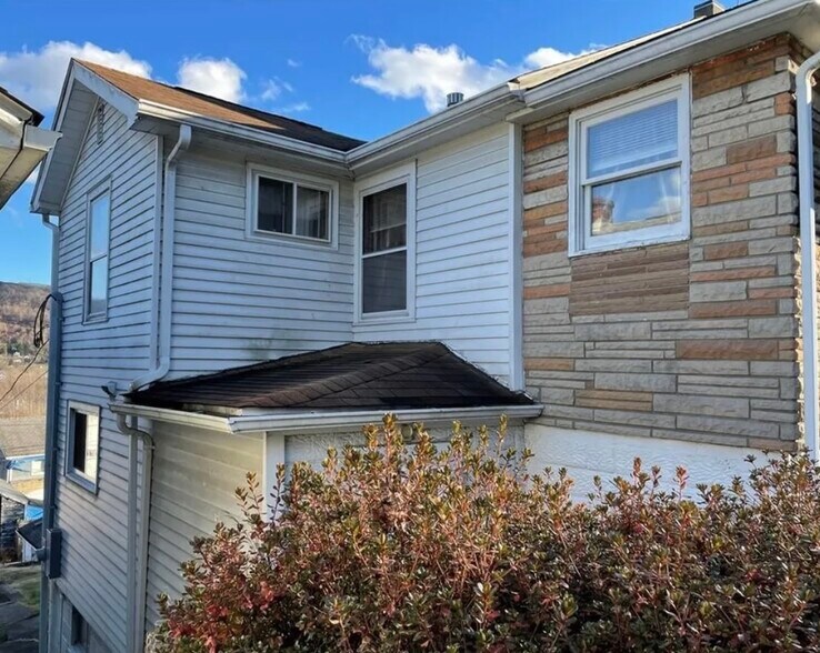 Building Photo - 1112 N 7th St