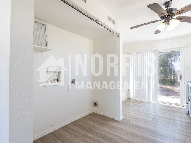 Building Photo - 26405 W Sherbundy Dr
