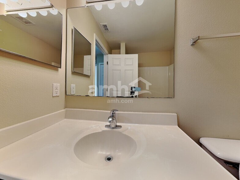 Building Photo - 30107 Rattana Ct