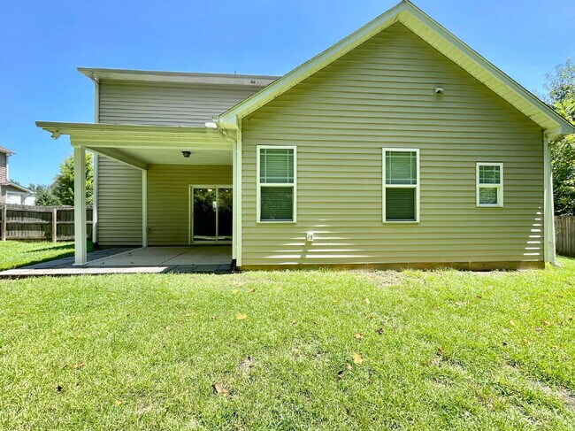 Building Photo - Beautiful 2 Story Home In Bridgeport North...