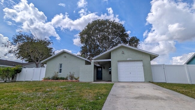Primary Photo - 1103 Harmony Way