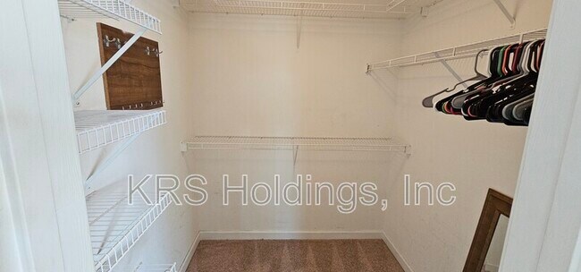 Building Photo - 200 Mainsail Dr