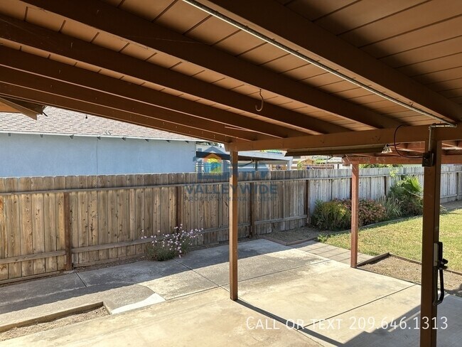 Building Photo - 2023 Moran Ave