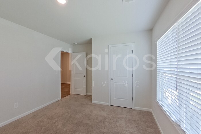 Building Photo - 1107 Mission Grass Rd