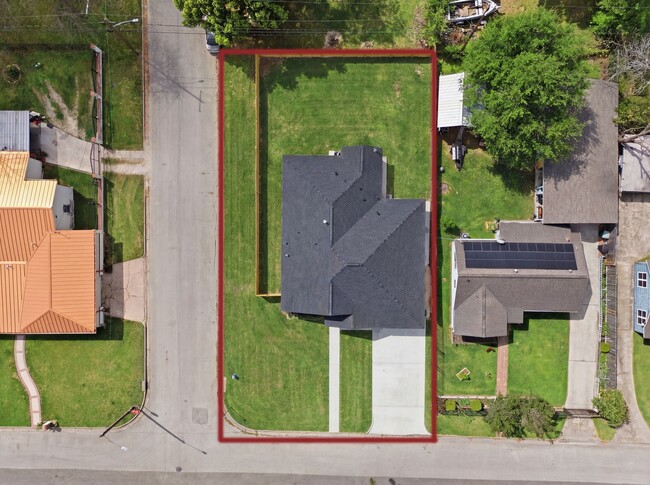 Building Photo - 7040 Kinney St