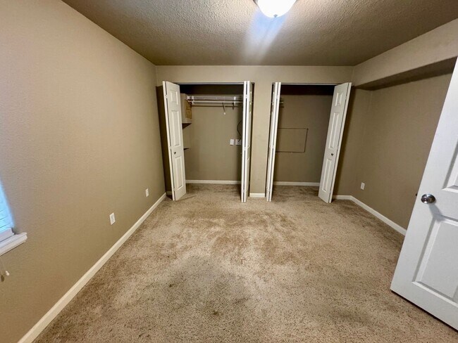 Building Photo - 5 Bedroom Home in Stetson Hills