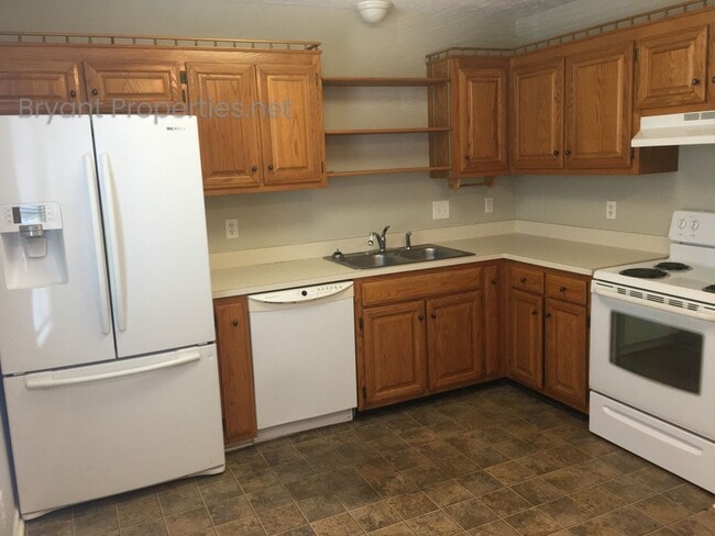 Building Photo - Goodlettsville - Duplex 2 Bedroom 1.5 Baths