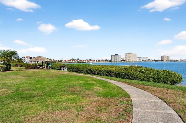 Building Photo - 6218 Palma Del Mar Blvd S