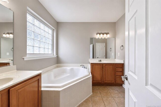 Building Photo - 4508 October Breeze Ln