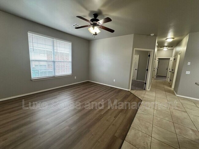 Building Photo - 1316 Garden Gate Dr