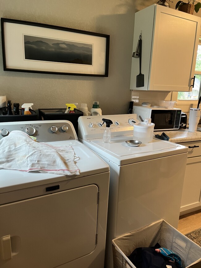 Building Photo - 4125 Olive St