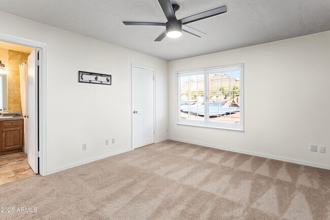 Building Photo - 1806 E Redfield Rd