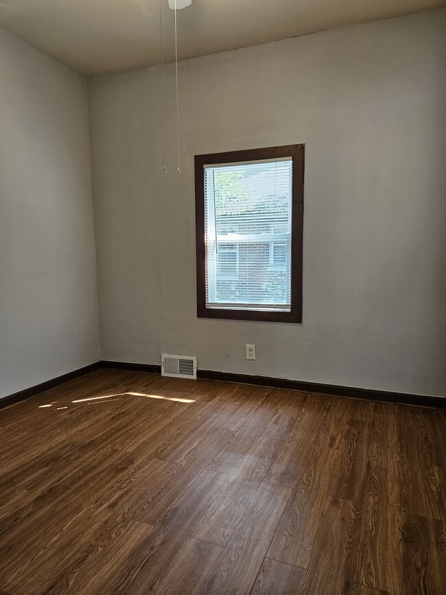 Building Photo - 4667 Massachusetts St