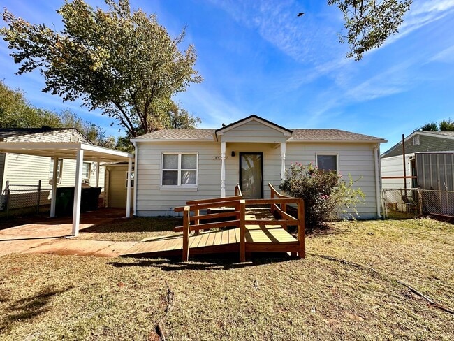 Primary Photo - Newly Remodeled Home with Move-In Special!