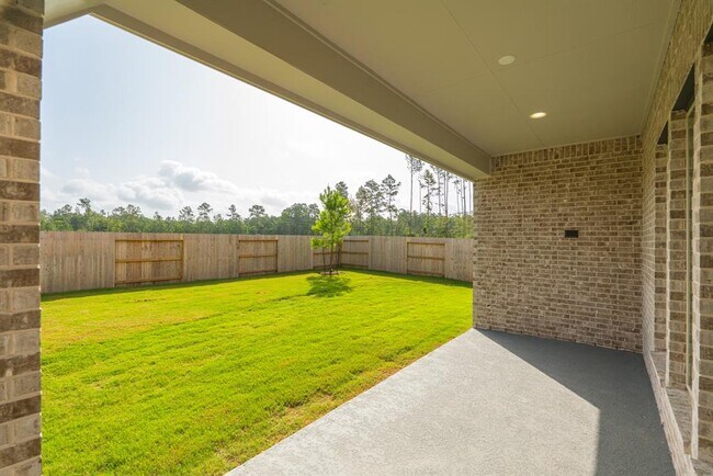Building Photo - 15835 Wild Rose Bnd Dr