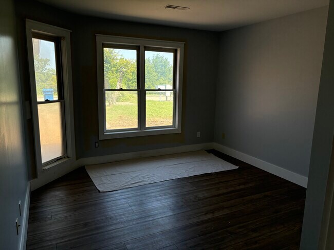 Building Photo - 1804 Cinnamon Dr
