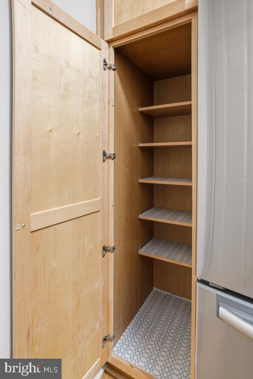 Building Photo - 11800 Old Georgetown Rd