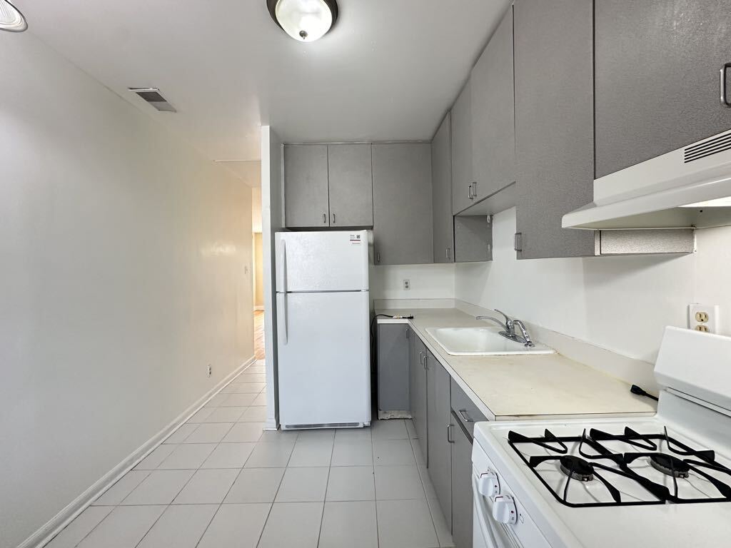 Building Photo - 4407 N Keystone Ave