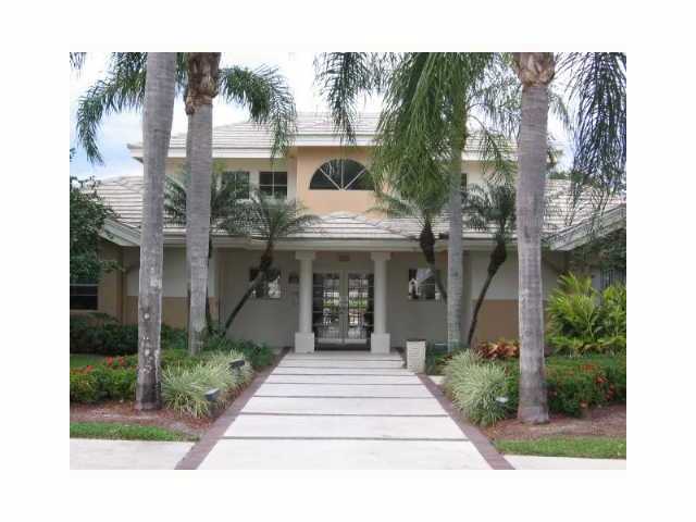 Building Photo - 9833 Westview Dr