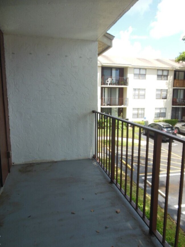Building Photo - Move-In Ready Rental near Tanger Outlets!