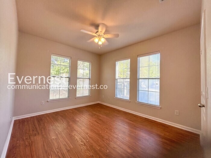 Building Photo - 8290 Gate Pkwy W