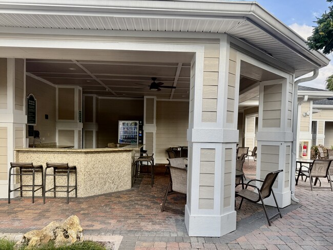 Building Photo - 1300 Eastern Pecan Pl