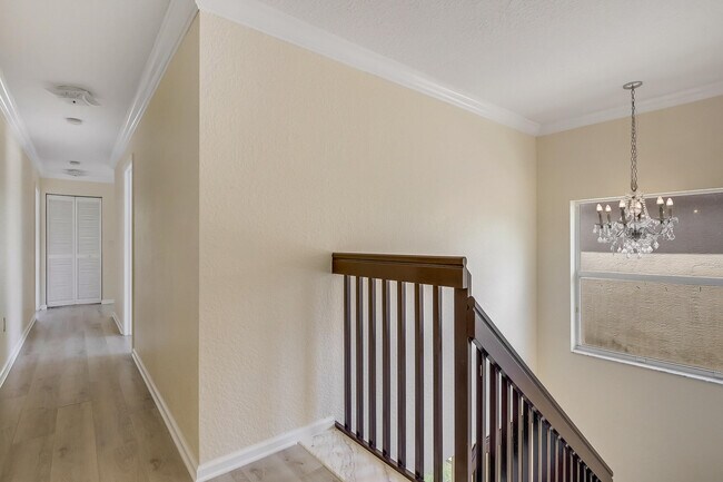 Building Photo - 10208 White Water Lily Way