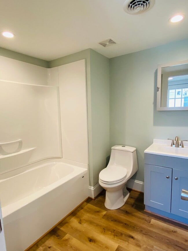 Building Photo - 2507 Seminary Ave