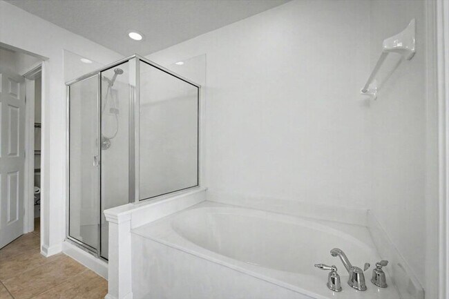 Building Photo - 7493 Devondale Way