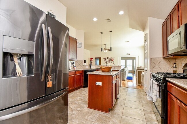 Building Photo - 15462 Signal Ridge Way