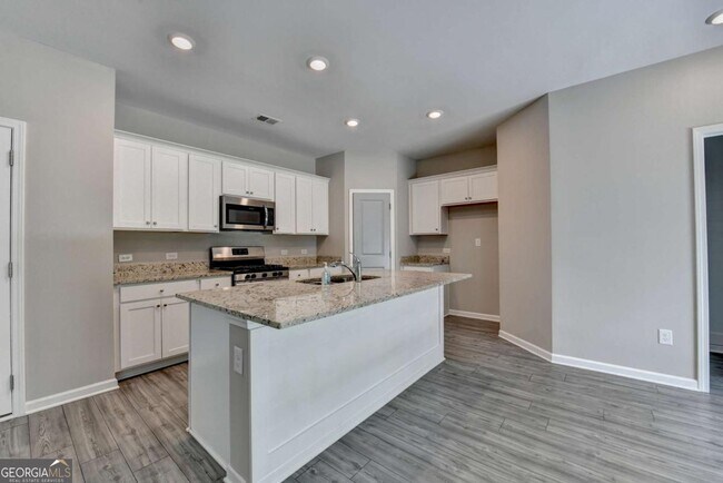 Building Photo - 125 Osprey Overlook Dr