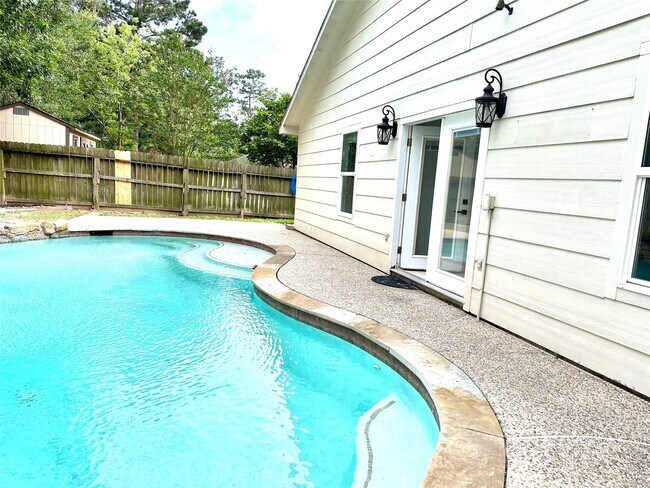 Building Photo - 24914 Aughton Ct