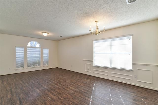 Building Photo - 307 Stell Ave