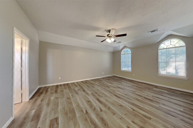Building Photo - 6807 Oakbranch Manor Ln