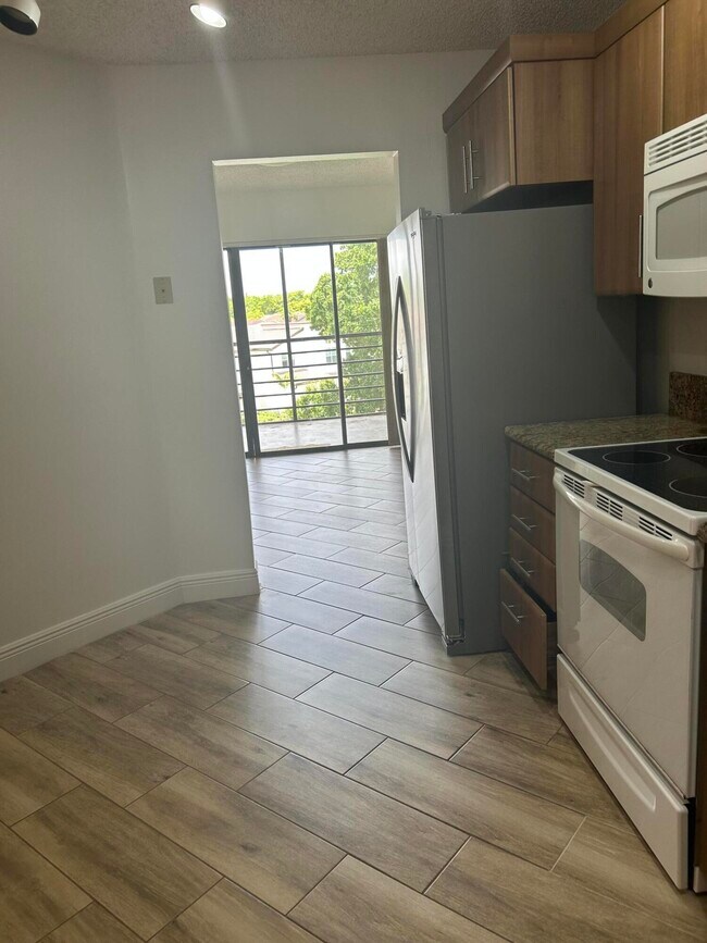 Building Photo - 5751 Camino Del Sol